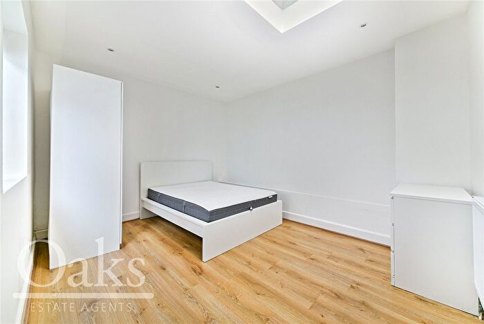 2 Bedroom Flat To Rent In Clapham Manor Street, London, SW4