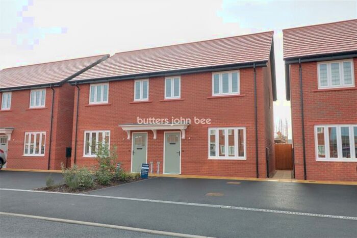 3 Bedroom Semi-Detached House To Rent In Wheatfield Drive, Saxon Gate, CW1