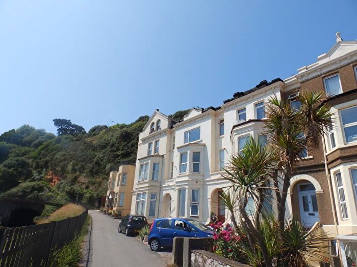 2 Bedroom Flat To Rent In Marine Parade, Dawlish, EX7