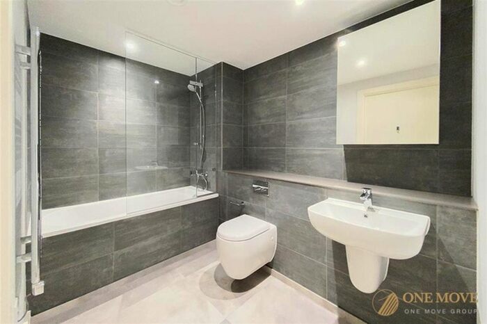 2 Bedroom Flat To Rent In New Kings Head Yard, Salford, M3