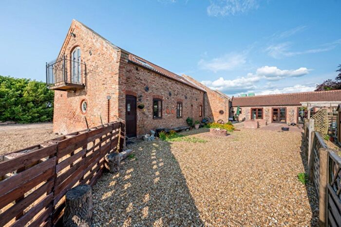6 Bedroom Barn Conversion For Sale In Station Road, Kings Lynn, PE34