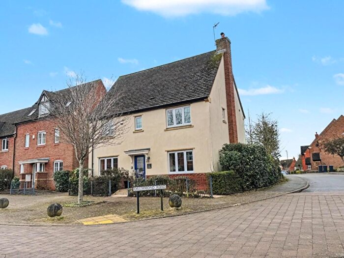 4 Bedroom Detached House For Sale In Frewen Road, Cawston, Rugby, CV22