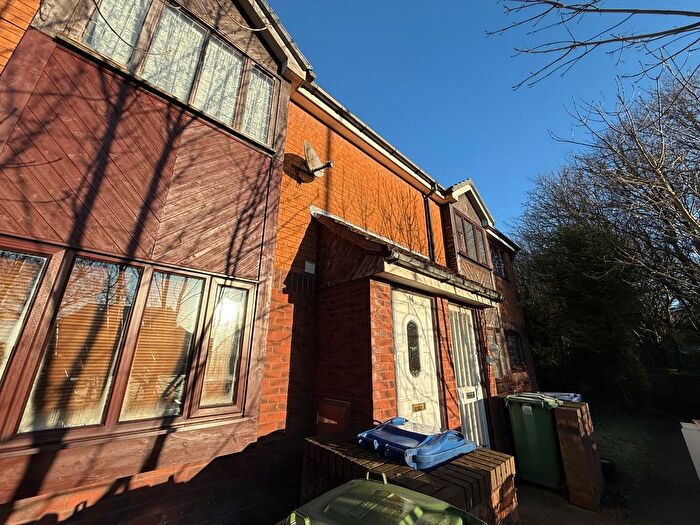 1 Bedroom Flat To Rent In Rembrandt Close, Cannock, WS11