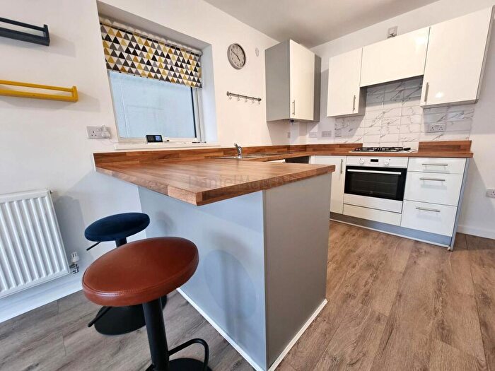 2 Bedroom Flat For Sale In Ffordd Penrhyn, Barry., CF62