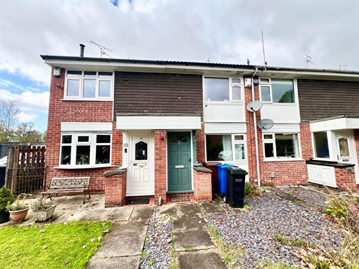 2 Bedroom House To Rent In Armadale Close, Davenport, Stockport, SK3