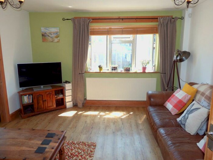 3 Bedroom End Of Terrace House For Sale In Julia Gate, Stevenage, Hertfordshire, SG2