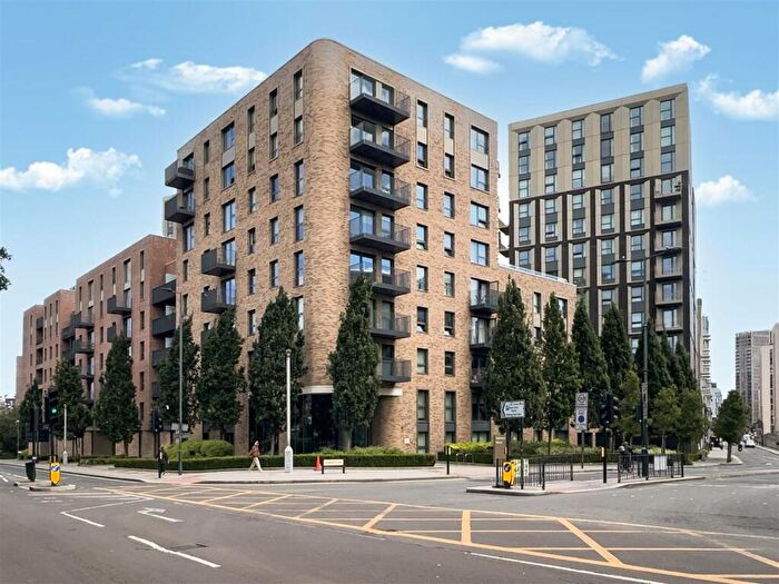 2 Bedroom Flat To Rent In Engineers Way, Wembley, HA9