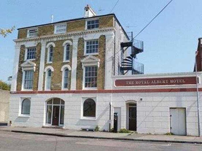 2 Bedroom Apartment To Rent In Royal Albert Hotel, Royal Albert Road, Southampton, SO14