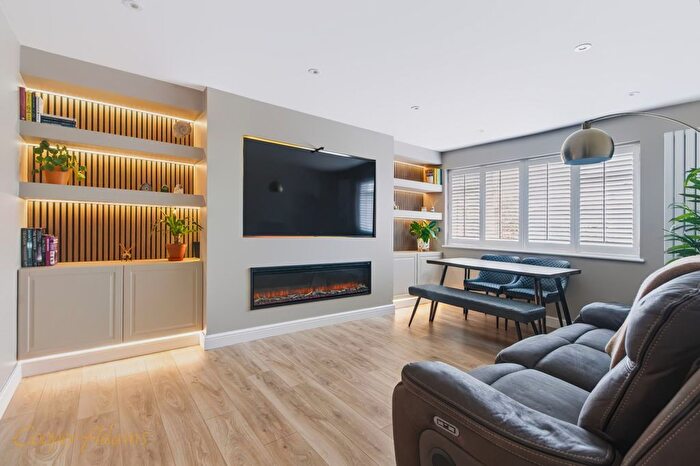2 Bedroom Flat For Sale In Elm Place, Rustington, BN16