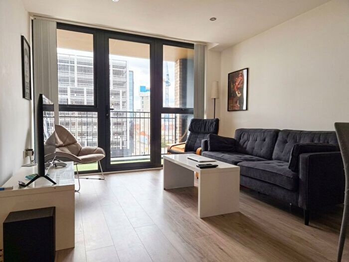 2 Bedroom Flat For Sale In Oldham Road, Popworks Building, M4