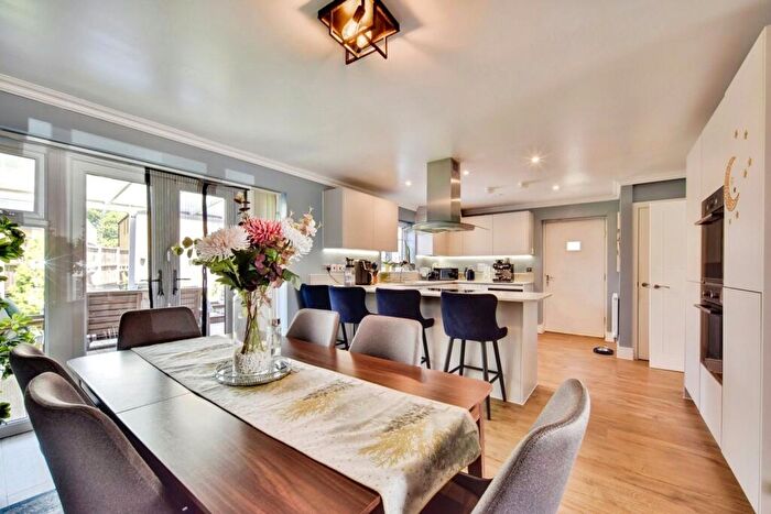 4 Bedroom Detached House For Sale In Bella Rosa Drive, Langley, Maidstone, Kent, ME17