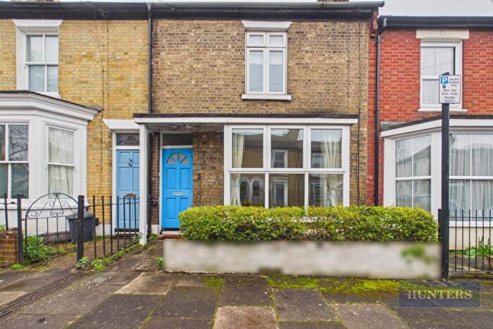 3 Bedroom Terraced House For Sale In Canton Street, Southampton, SO15