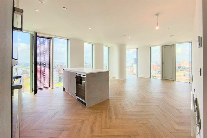 2 Bedroom Apartment To Rent In Elizabeth Tower, M15