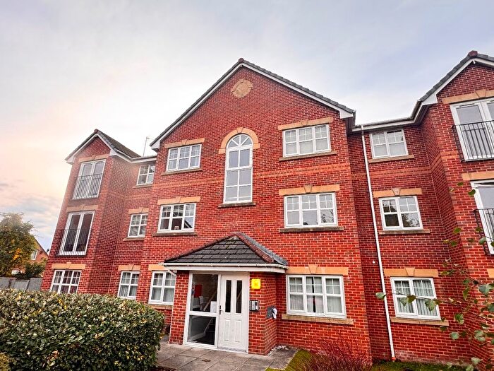 2 Bedroom Flat For Sale In Fernbank Gardens, Little Lever, Bolton, BL3