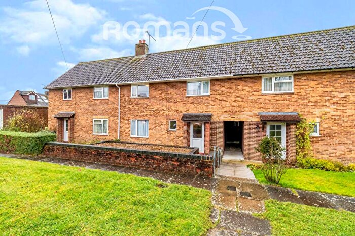 3 Bedroom Terraced House To Rent In Pemerton Road, Harestock, SO22