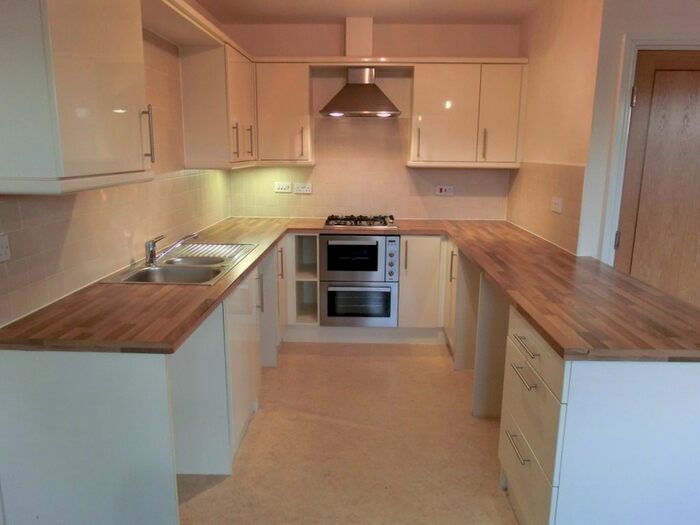 2 Bedroom Flat To Rent In Wardley Street, Wigan, WN5