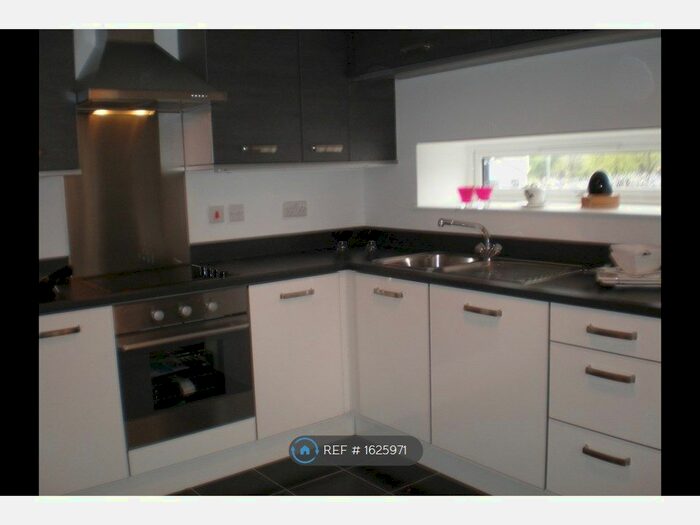 2 Bedroom Flat To Rent In Manchester Road, Chorlton, M21