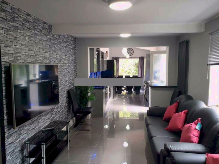 10 Bedroom Semi-Detached House To Rent In Erleigh Road, Reading, Berkshire, RG1