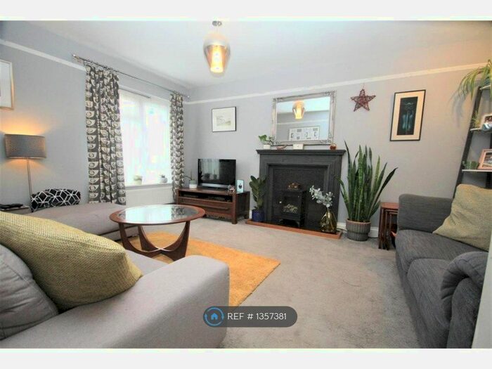 3 Bedroom Terraced House To Rent In Suffolk Drive, Chandler's Ford, Eastleigh, SO53