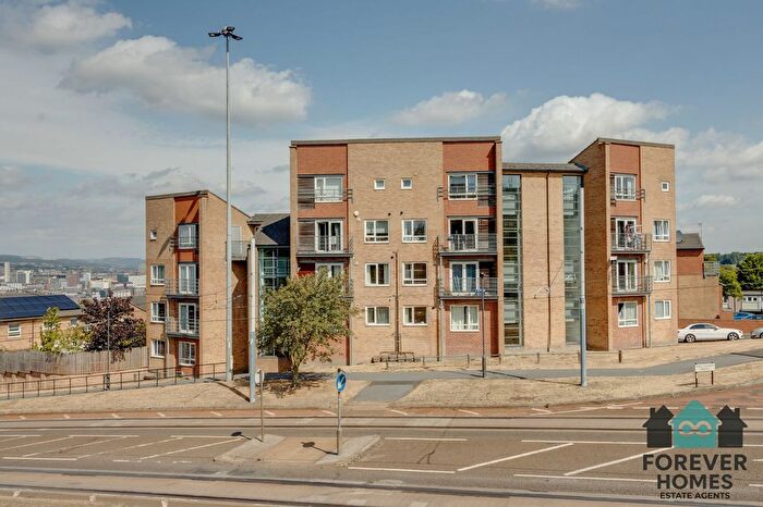 2 Bedroom Flat For Sale In Park Grange Mount, Sheffield, S2