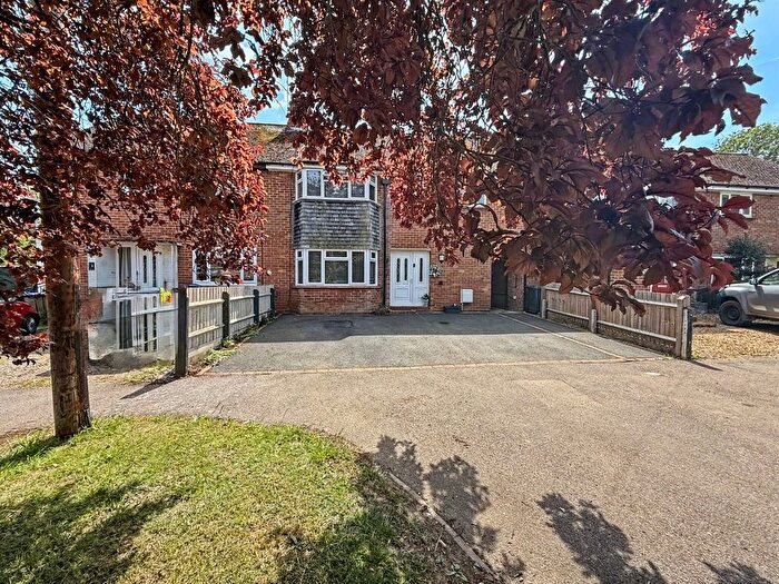 4 Bedroom Terraced House For Sale In Oaklands, Weedon, NN7