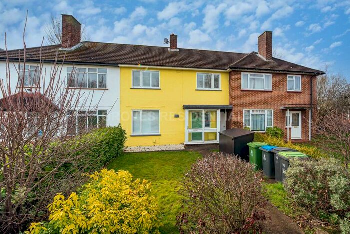 3 Bedroom Semi-Detached House To Rent In Barton Green, New Malden, KT3