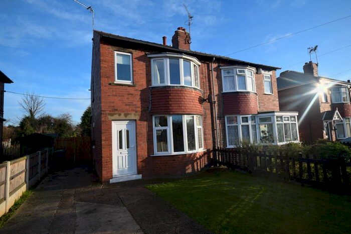 3 Bedroom Semi-Detached House To Rent In Malton Road, Scawsby, Doncaster, South Yorks, DN5