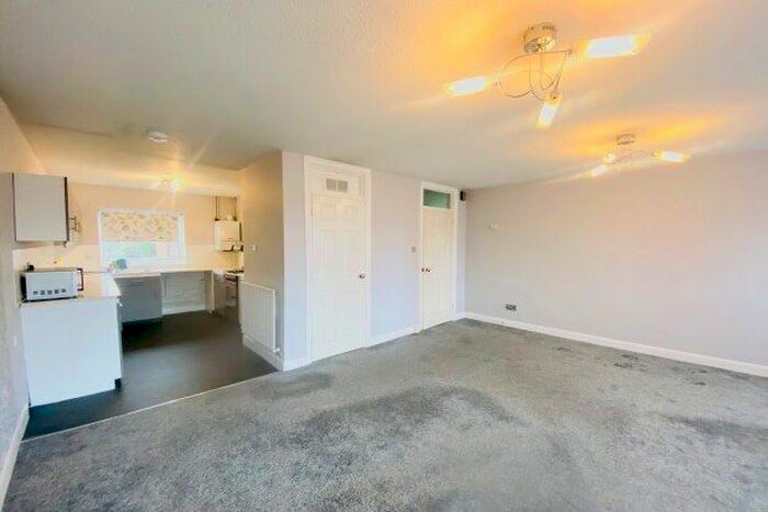 2 Bedroom Flat To Rent In Beacon Street Prince Rupert Mews, Lichfield, WS13