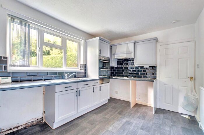3 Bedroom Terraced House For Sale In Worrall Avenue, Arnold, NG5