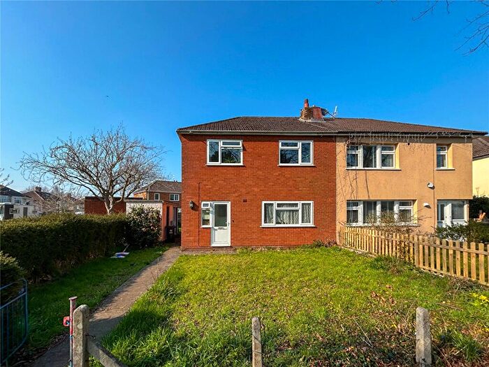 4 Bedroom End Of Terrace House To Rent In Begbrook Drive, Frenchay, Bristol, BS16