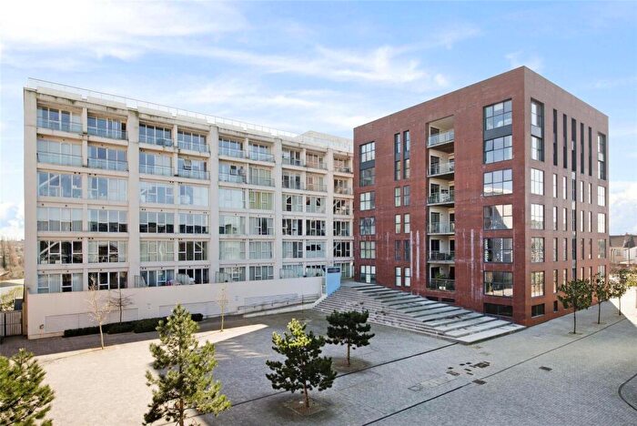 Studio To Rent In B, Airpoint, Bedminster, BS3