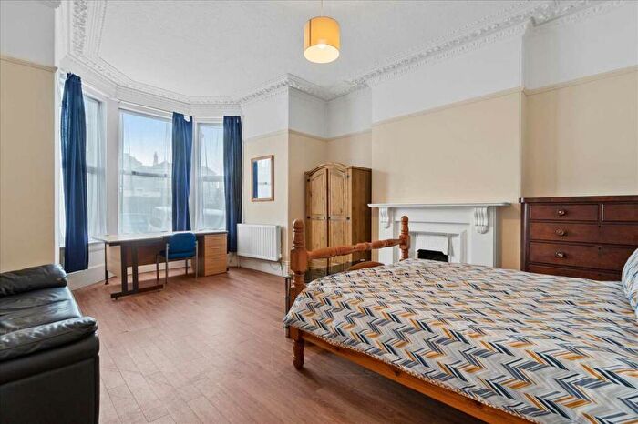 7 Bedroom Terraced House To Rent In Apsley Road, Plymouth, PL4