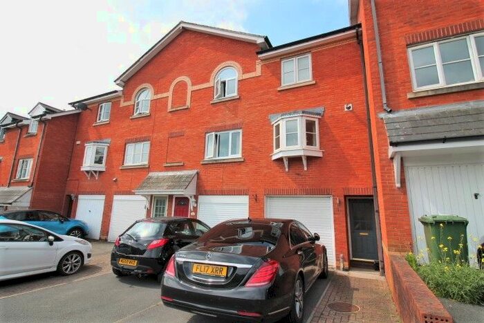2 Bedroom Terraced House To Rent In Lewis Crescent, Exeter, EX2