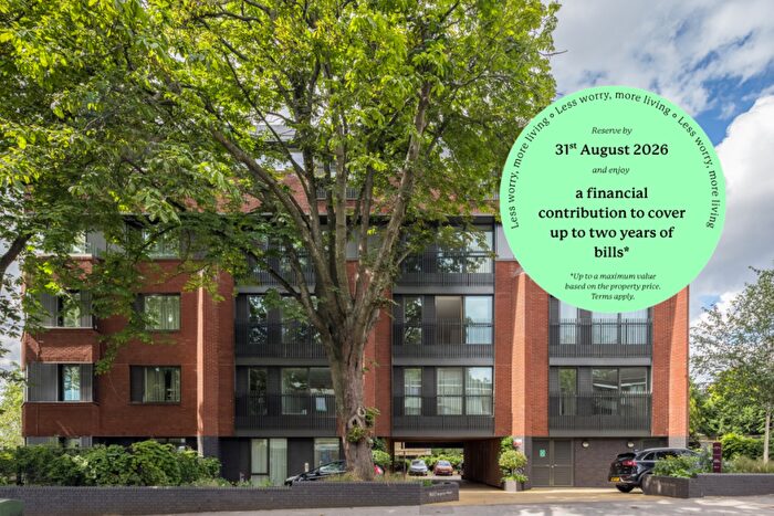 2 Bedroom Retirement Property For Sale In Carriages Apartments, Brighton Road, Purley, Croydon, CR8
