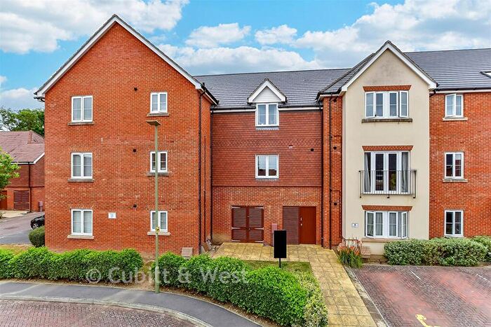 1 Bedroom Apartment For Sale In Brushwood Grove, Emsworth, Hampshire, PO10