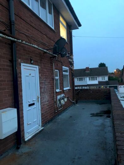 2 Bedroom Flat To Rent In Nottingham Drive, Willenhall, WV12