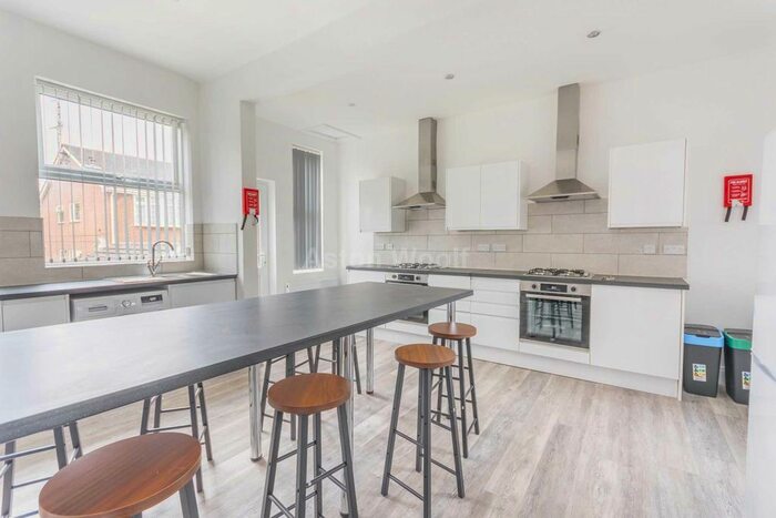 1 Bedroom Property To Rent In Ensuite Rooms Broadgate, Beeston, NG9