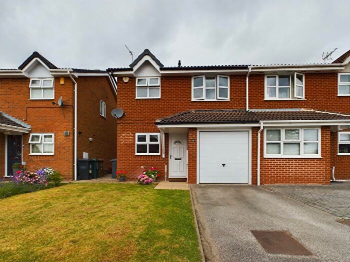 3 Bedroom Semi-Detached House To Rent In Meadow Nook, Boulton Moor, Derby, DE24