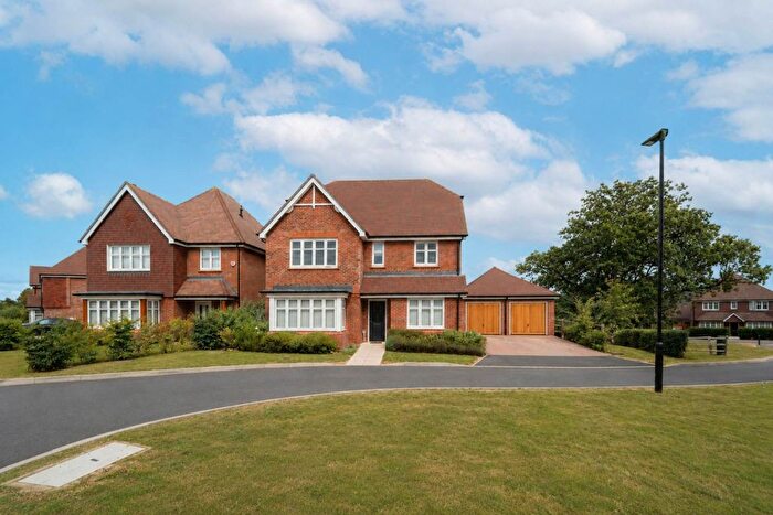 5 Bedroom Detached House For Sale In Eames View, Horsham, RH13