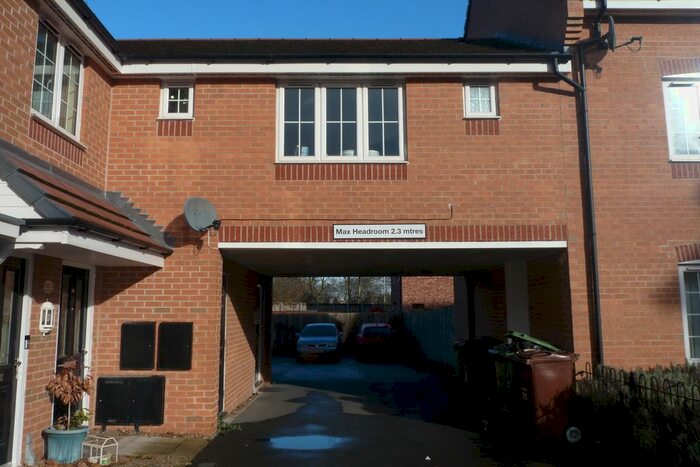 1 Bedroom Flat To Rent In Priory Chase, Pontefract, WF8