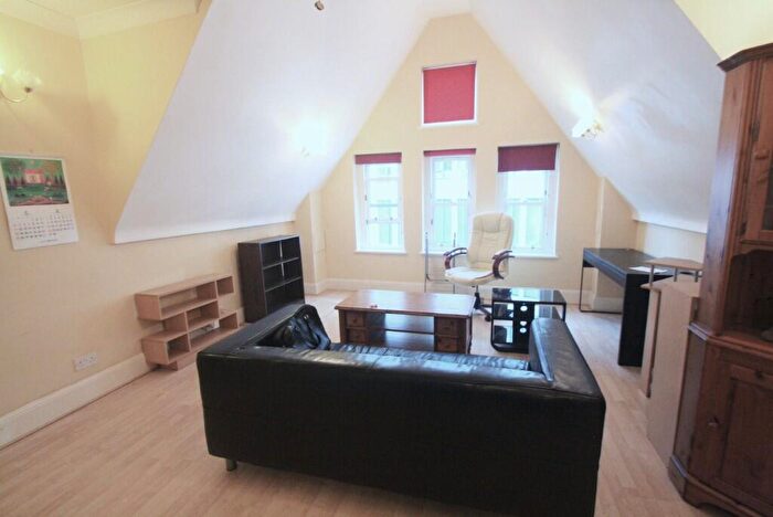 2 Bedroom Flat For Sale In Little Britain, London, EC1A