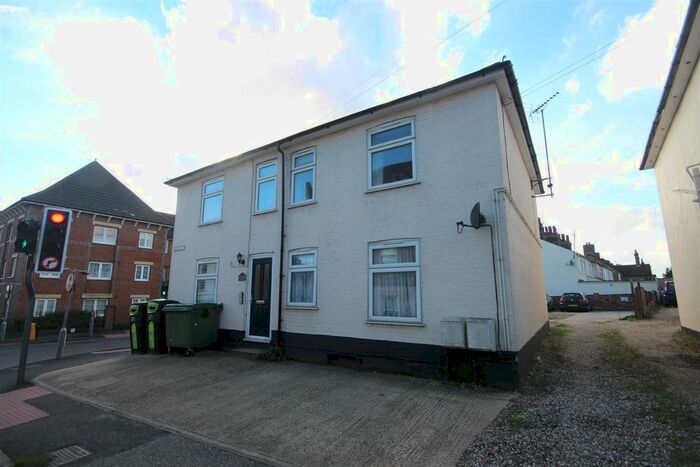 2 Bedroom Flat To Rent In Railway Street, Braintree, CM7