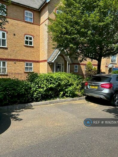 2 Bedroom Flat To Rent In Chamberlayne Avenue, Wembley, HA9