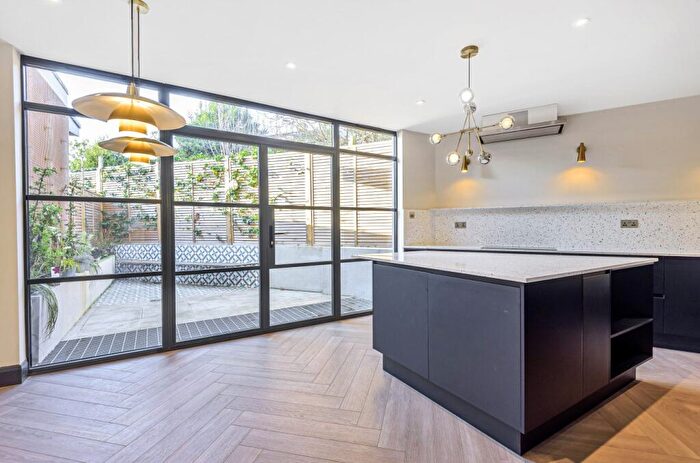 4 Bedroom End Of Terrace House To Rent In Radlet Avenue, London, SE26