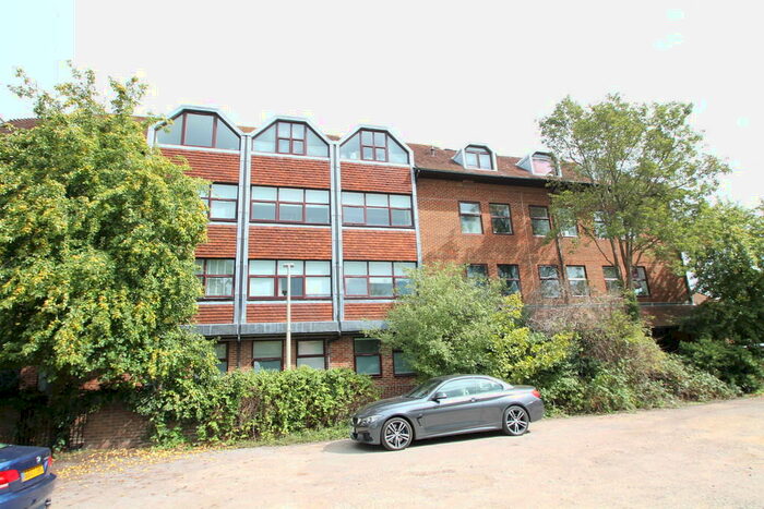 2 Bedroom Apartment To Rent In Swift House, Market Place, Wokingham, RG40