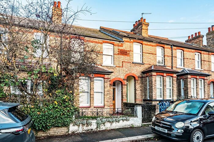 3 Bedroom Terraced House For Sale In Puller Road, Barnet, EN5