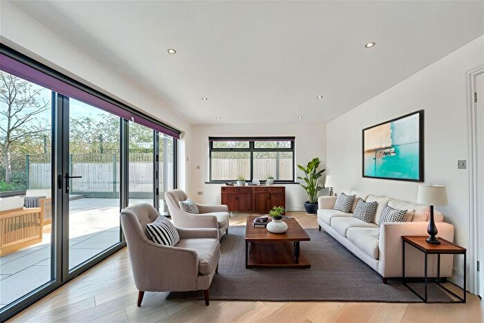4 Bedroom Detached Bungalow For Sale In Spring Lane, Lambley, Nottingham, NG4