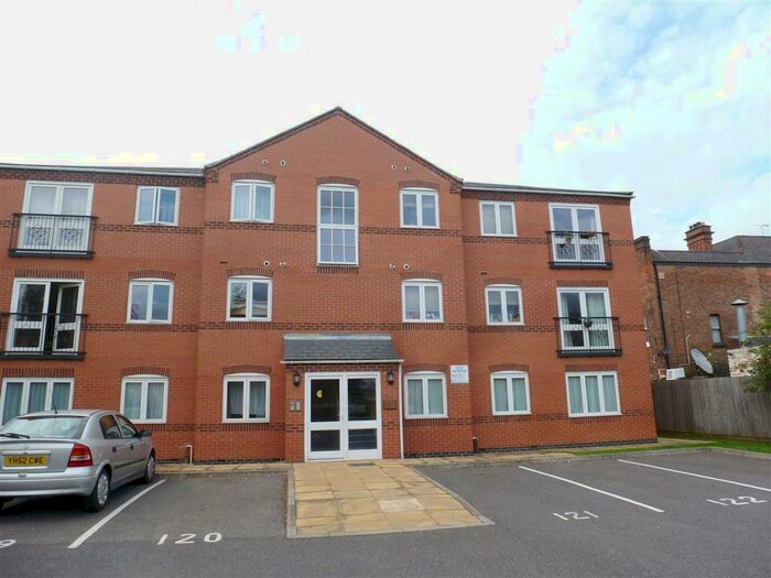 2 Bedroom Apartment To Rent In Grants Yard, Burton-on-Trent, DE14