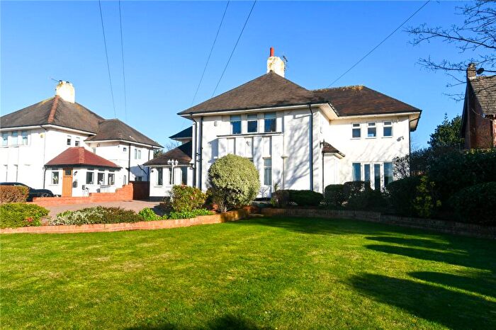 4 Bedroom Detached House For Sale In Roman Road, Meols, Wirral, CH47