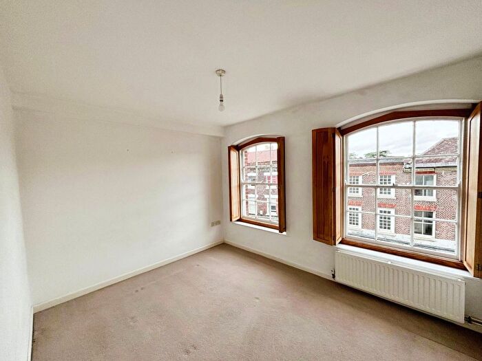 2 Bedroom Flat To Rent In Pliskin Chambers, West Street, Blandford, Dorset, DT11